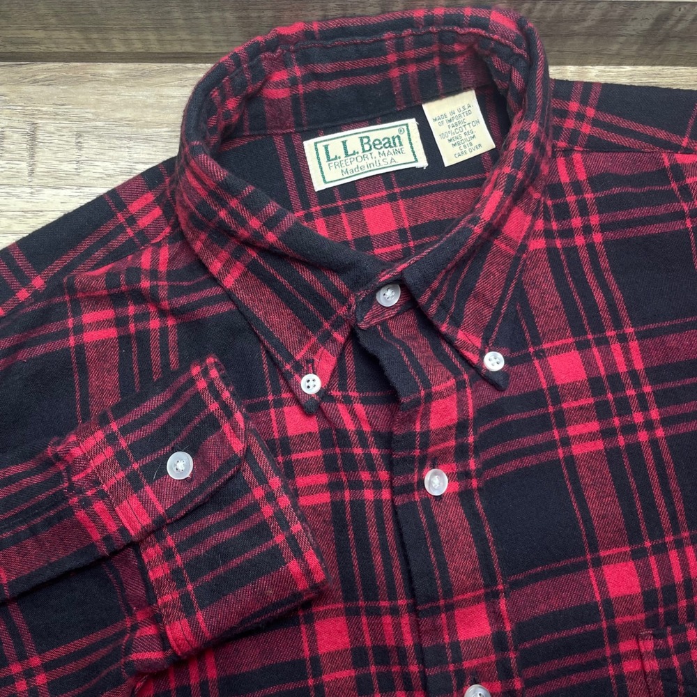 Vintage LL Bean Plaid Button Flannel Shirt Mens Medium Red Black Cotton Made USA